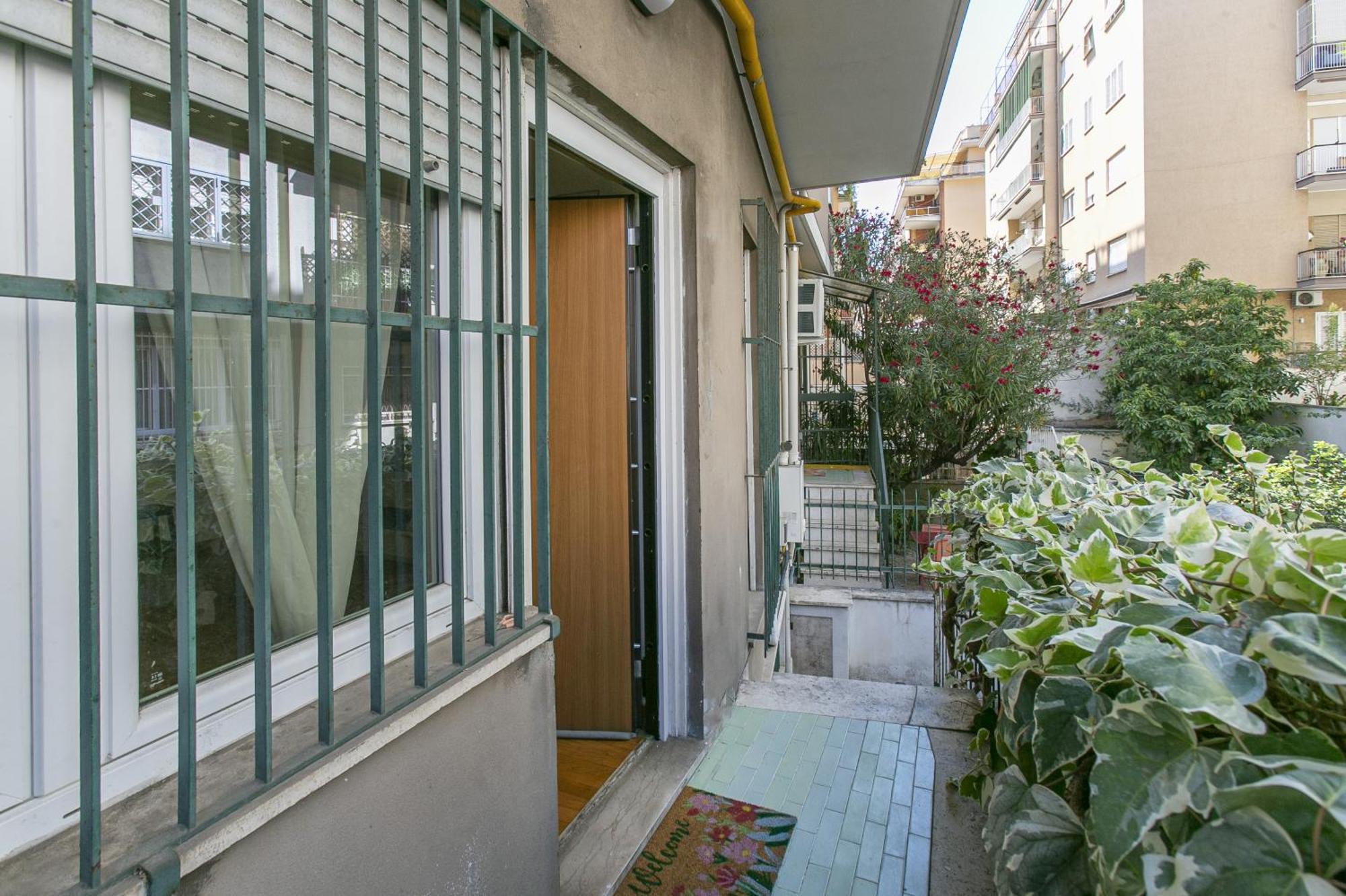 Flamilla Home Next To Vatican Museums Rome Exterior photo